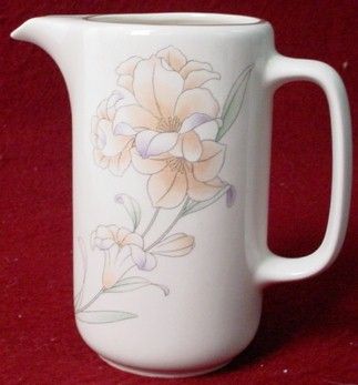 Noritake China Aventura 9144 pttrn Creamer Pitcher Jug