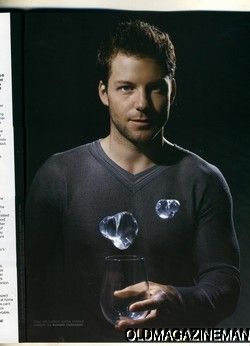 Jamie Bamber Battlestar Galactica Out Mag August 2006