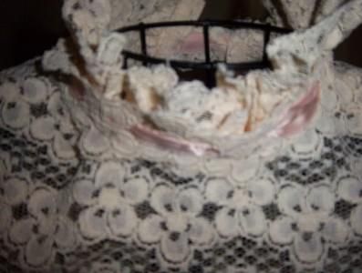 1950  1960S HAMBURGER BRIDAL GOWN IVORY LACE & PINK RIBBONS