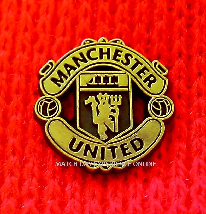manchester united badge gold antique pin badge gift from united