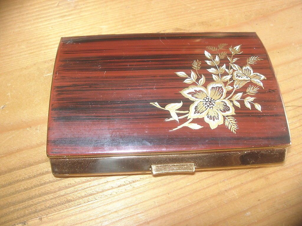 VINTAGE MELISSA LADIES WOOD GRAIN EFFECT ENAMEL & GOLD PLATE 