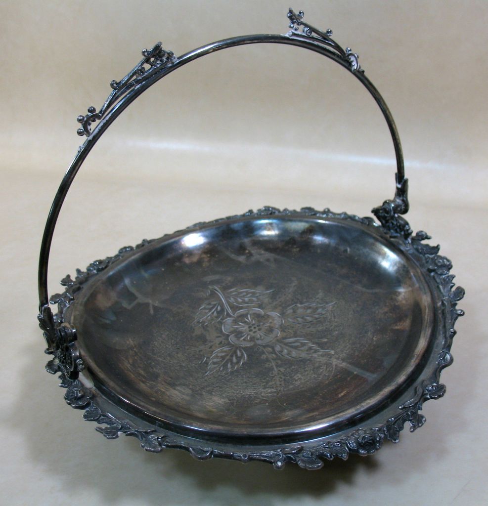    Plated Forbes Silver Co. Quadruple 206 Basket Handle Flower FAIR