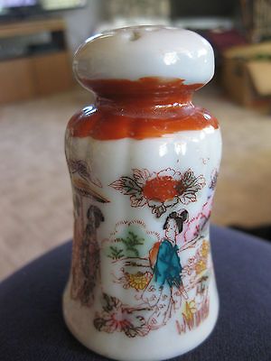 VINTAGE SALT & PEPPER SHAKERS JAPANESE DESIGN SEE PHOTOS VERY OLD