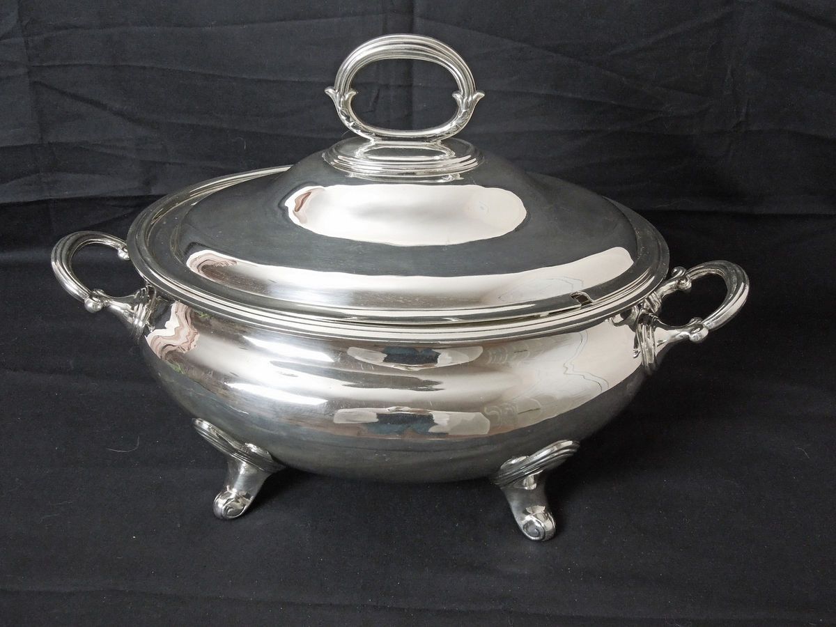   EXQUISITE SHEFFIELD SILVER PLATED SOUP TUREEN ALBERT J BEARDSHAW MINT