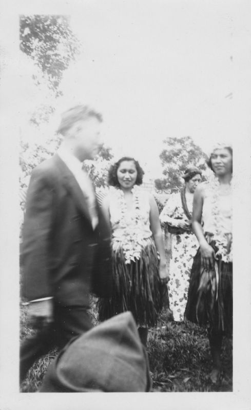 1940 2CUTE Hula Girls Kemoo Farm Hula Show Hawaii Photo