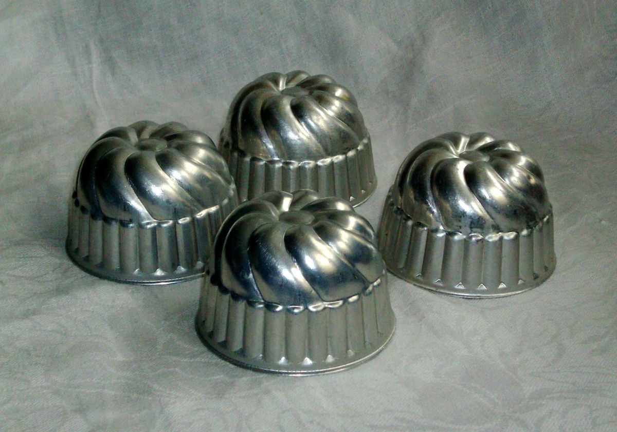 Vtg Aluminum Jello Cake Molds Individual Size 3 Wide