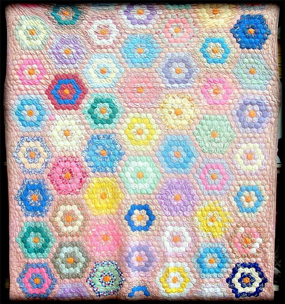 ANTIQUE QUILT PINK FLOWER GARDEN HAND PATCHWORK VINTAGE PATCH QUILTS 