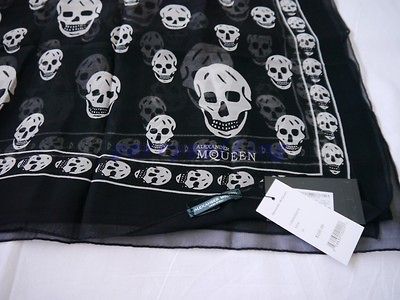 Halloween Alexander white skull black scarf Mcqueen Scary Fashion 