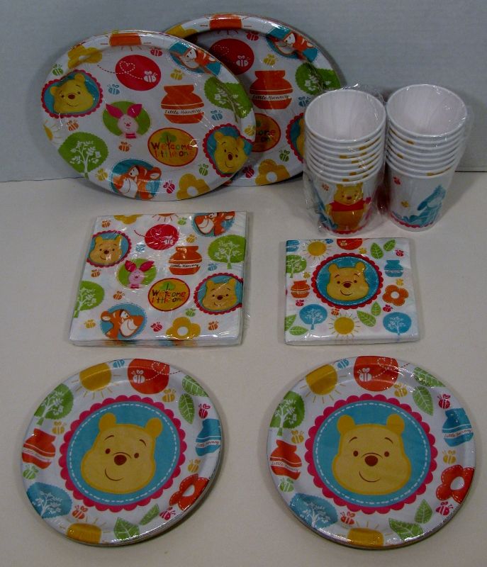 Winnie The Pooh Baby Shower Set 16 Dinner Dessert Plates Lunch Bev 