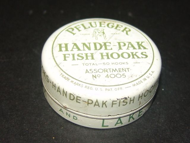 VINTAGE PFLUEGER HANDE PAK FISH HOOKS WITH TIN ASSORTMENT 4005