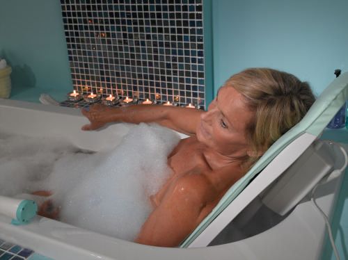 Neptune Reclyning Bath Lift Homecare Senior Medical Tub