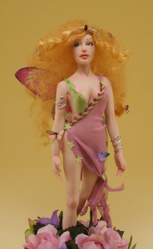 OOAK Flowers Fairies’ Queen by Elettra Land Iadr OAD DMA Prfag Adsg 