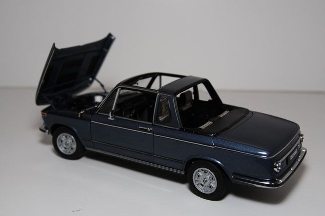 Autoart BMW 2002 Baur Cabrio Blue Buy or Make OFFER