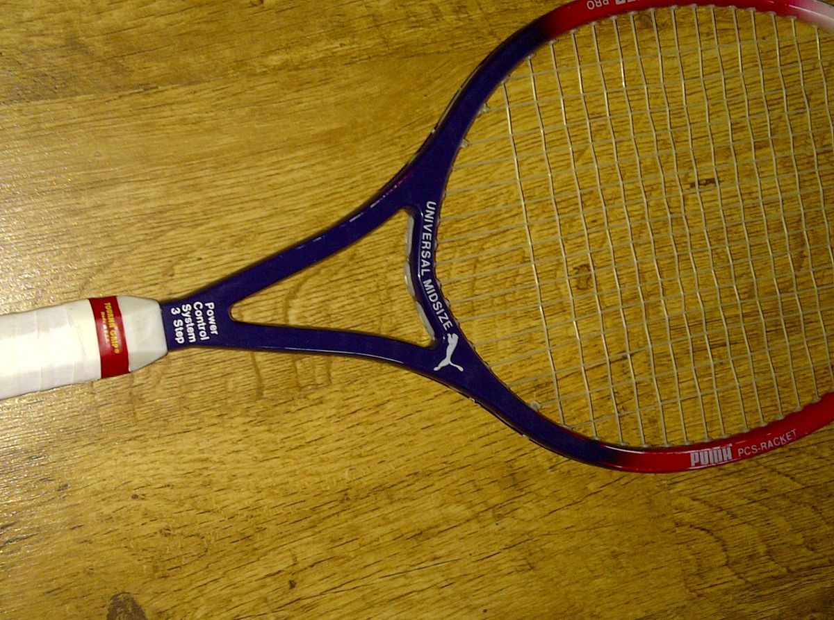 PUMA TENNIS RACKET BORIS BECKER PRO MIDSIZE RACQUET PCS NO HEAD COVER 