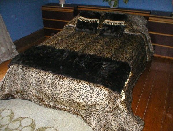 HAND MADE Faux Fur Bedspread Full Leopard + 2 Pillows + Foot Warmer 4 