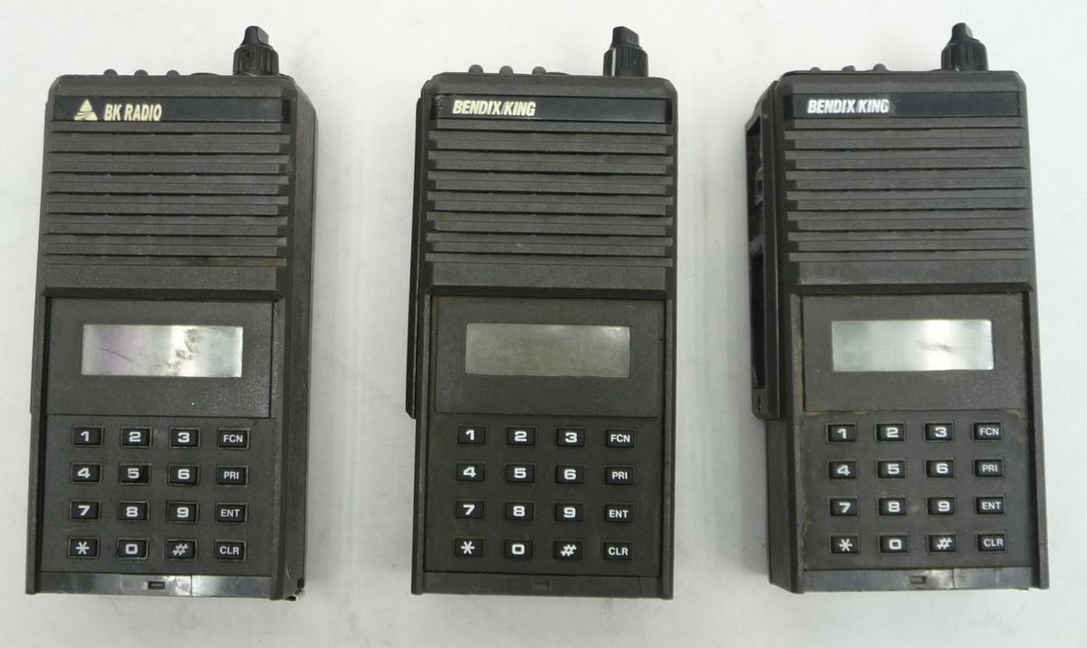 LOT 3 BK BENDIX KING EPH5102S PORTABLE 148 174MHZ 2 TWO WAY VHF RADIO 