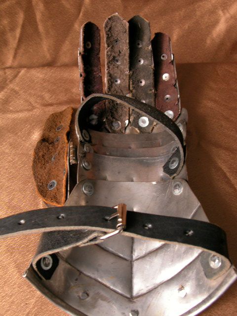 Medieval Armor Gloves Gauntlets SCA LARP Articulated