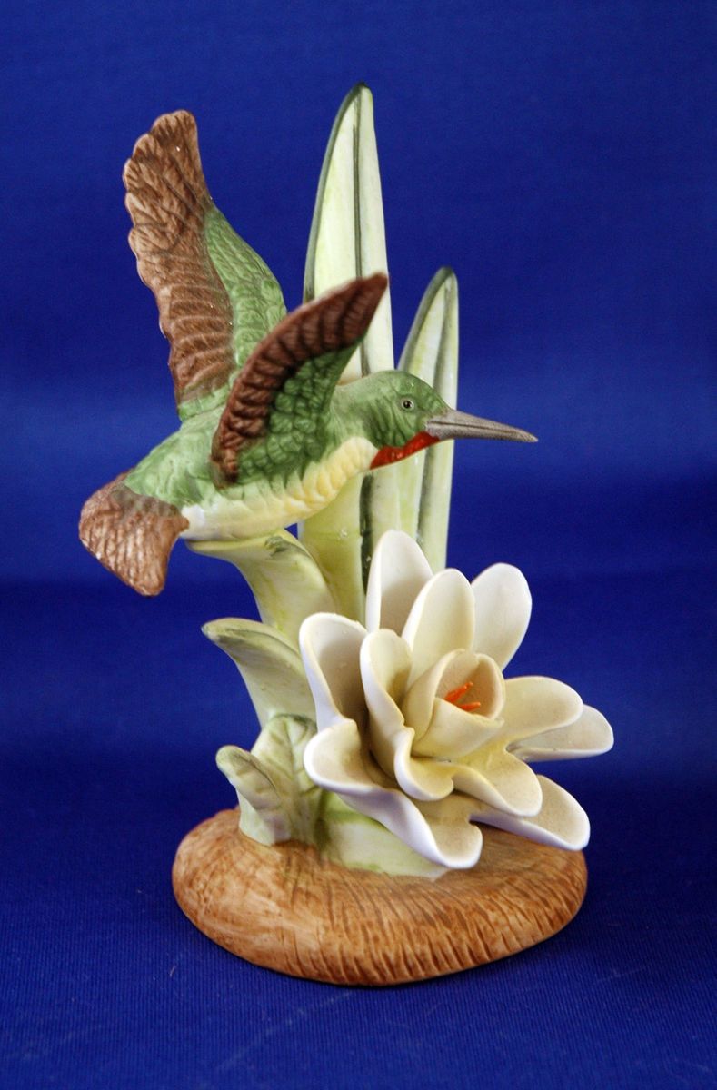 Royal Heritage Birds in Flight Collection Flight to Spring Porcelain 