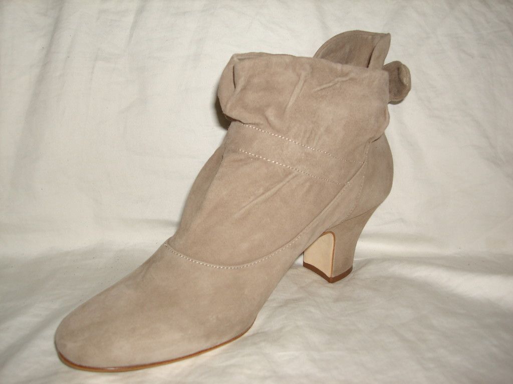 Boutique 9 Linda Womens 9 5 Taupe Suede Ankle Boots