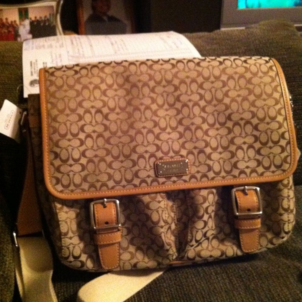 New Coach Messenger Signature Style Khaki Jaquard Bag F70283