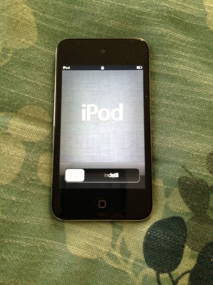 apple ipod touch 4th generation black 8 gb time left