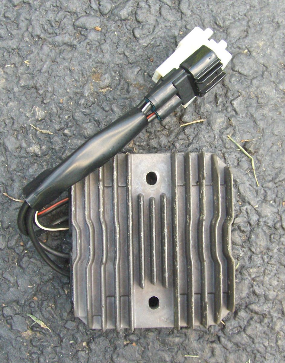 2005 Suzuki Burgman 650 Voltage Regulator Rectifier