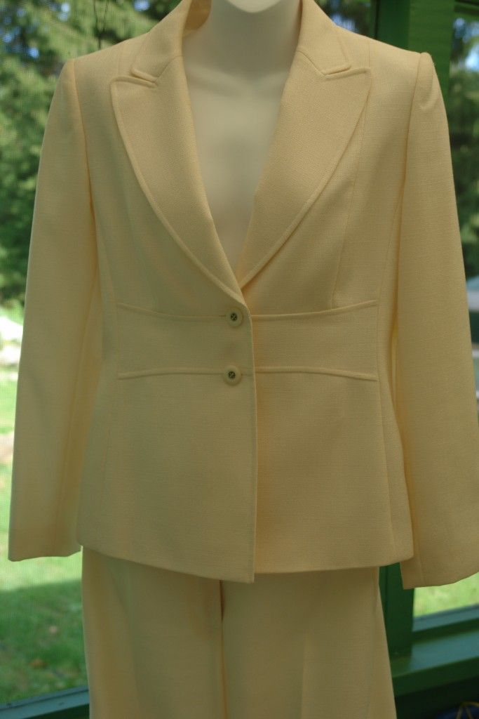 AMAZING NWOT WOMEN WORKING SUIT TAHARY S. LEVINE PETITES JACKET PANTS 