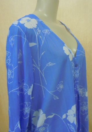 Carolyn Strauss Ladies Sheer Blue Cover Up Top Petite Large N w Tags 