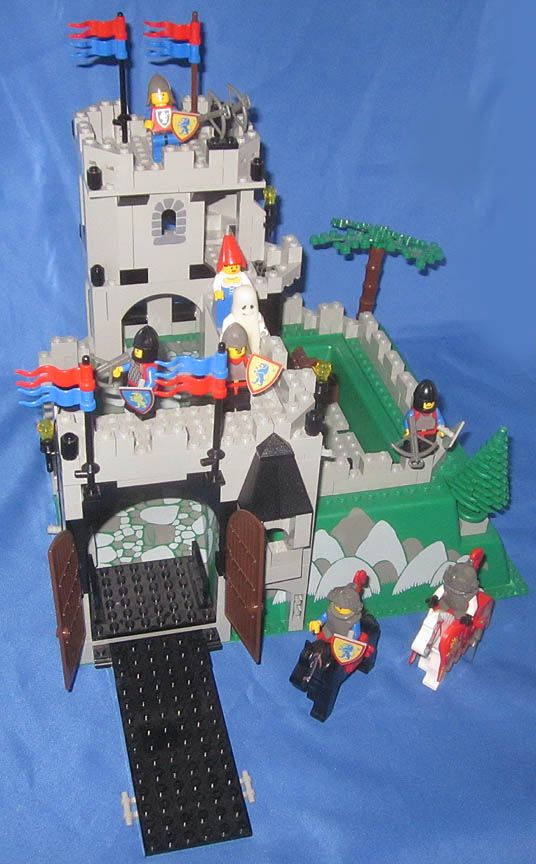 Lego 6081 Castle Kings Mountain Fortress Box Insert Cut Up Box