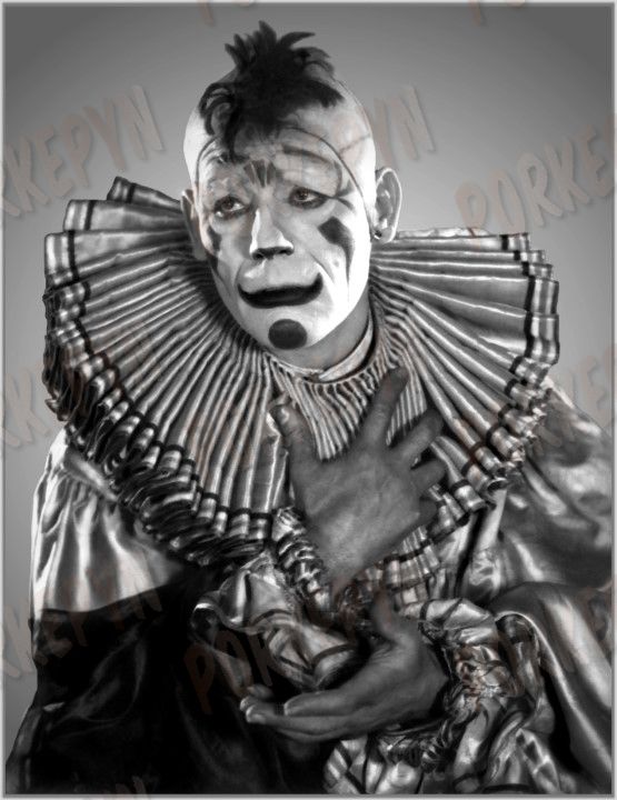 Lon Chaney Laugh Clown Laugh 8x10 posed 1