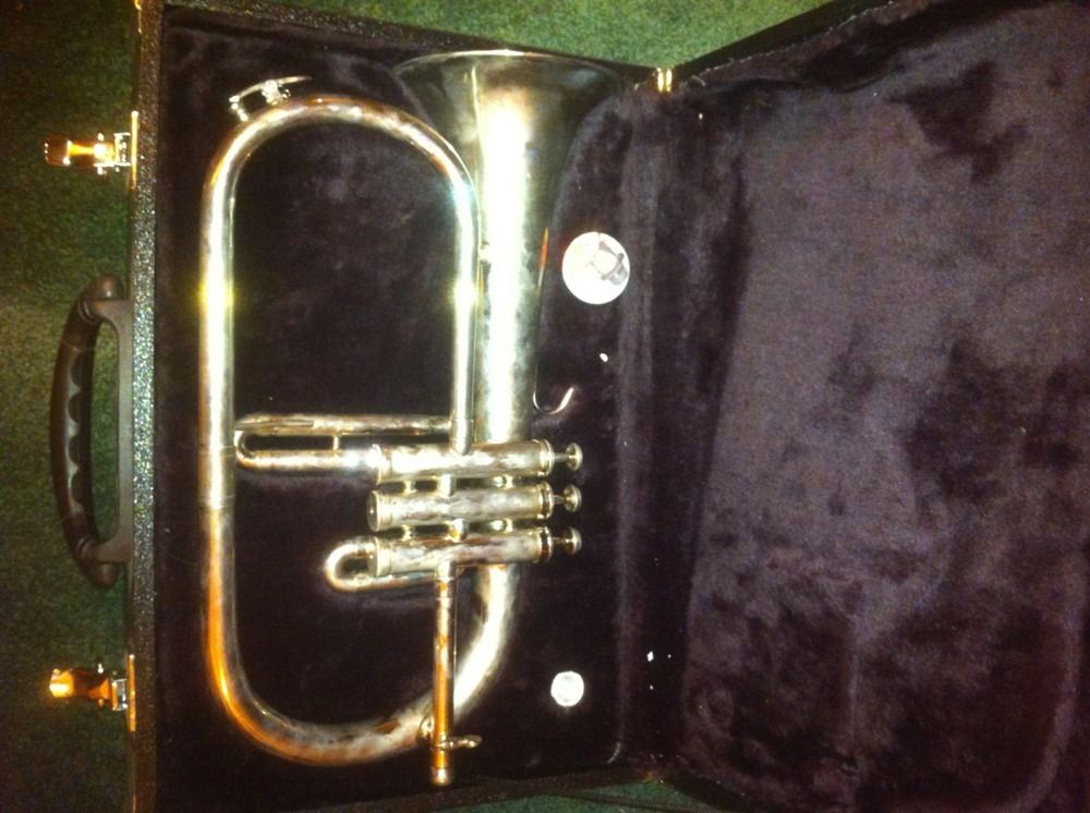  Chuck Mangione Autograph Flugelhorn