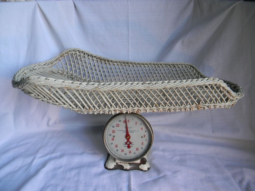 Antique 1913 WICKER BASKET BABY SCALE Davidson NY