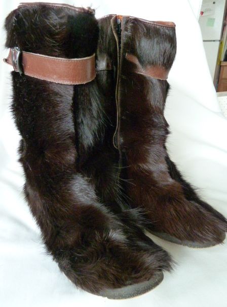 This is a pair of Vintage Jean Claude Killy by Wolverine Fur or Faux