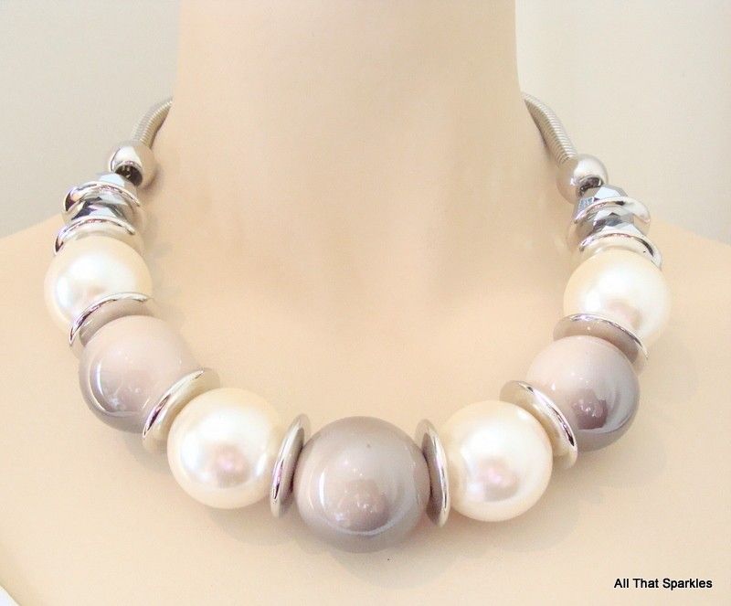 Big Bold Chunky Faux Pearl Bead Fashion Necklace