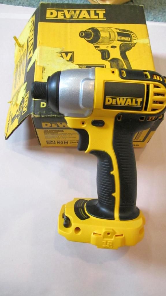 Dewalt 18V Cordless Impact Driver DC825B 