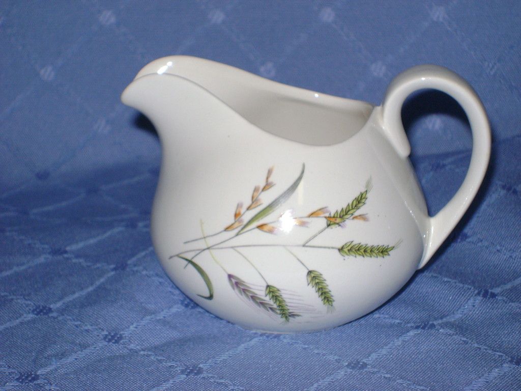   ESSEX CANADIANA CREAMER CREAM JUG WHEAT PATTERN REPLACEMENT CHINA