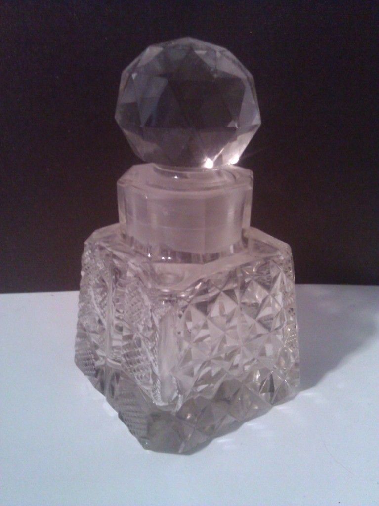 Glass Crystal Vintage Antique Perfume Parfum Cologne Bottle Cut Glass