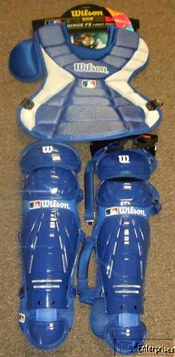 Wilson MLB Pro Stock Hinge FX Baseball Catchers Gear Set New Royal 2