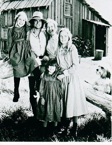 Photo D7828 Michael Landon Melissa Gilbert Little House on Prairie