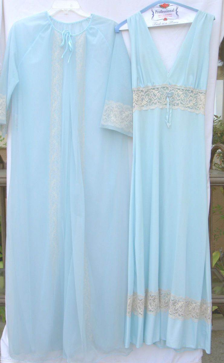  Night Gown Robe Set Sz M Soiree by Danielle Blue Beige Lace