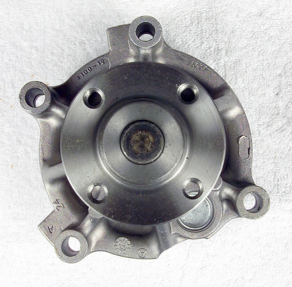 Brand New Airtex Water Pump AW4113 Fits V8 4 6L Engine