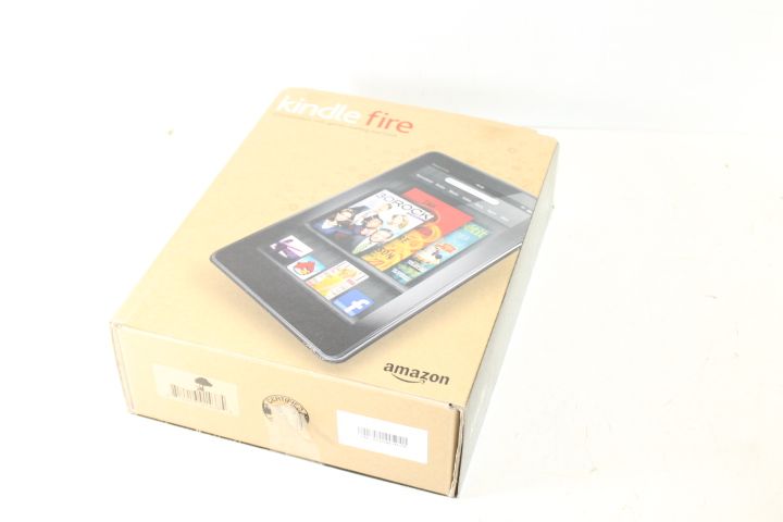 functional  kindle fire 8gb d01400 digital book reader