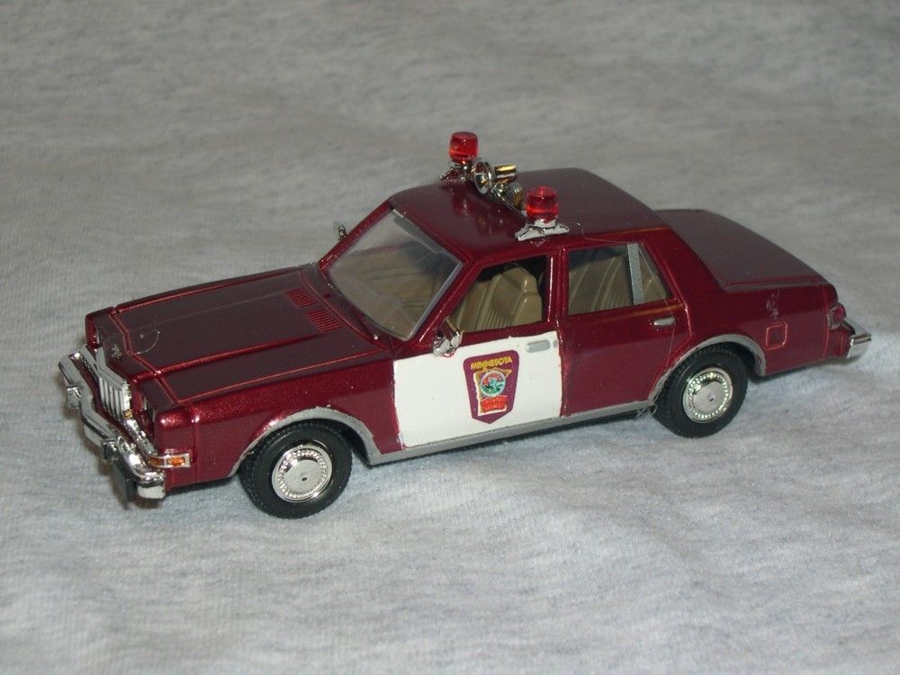 Custom Minnesota SP First Response Dodge Diplomat Police Car