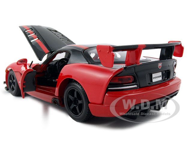 Dodge Viper SRT 10 ACR Red Black 1 24 Diecast Model Car by Bburago