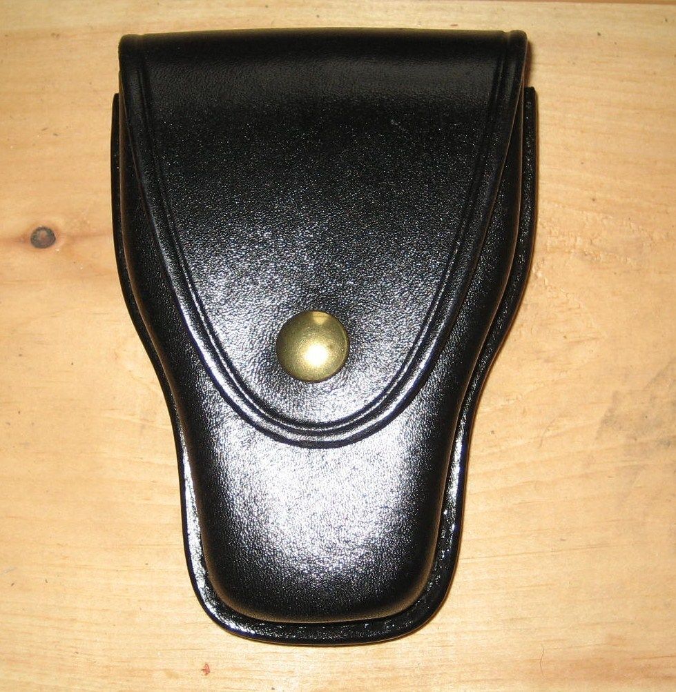 Don Hume Handcuff Case Model 303