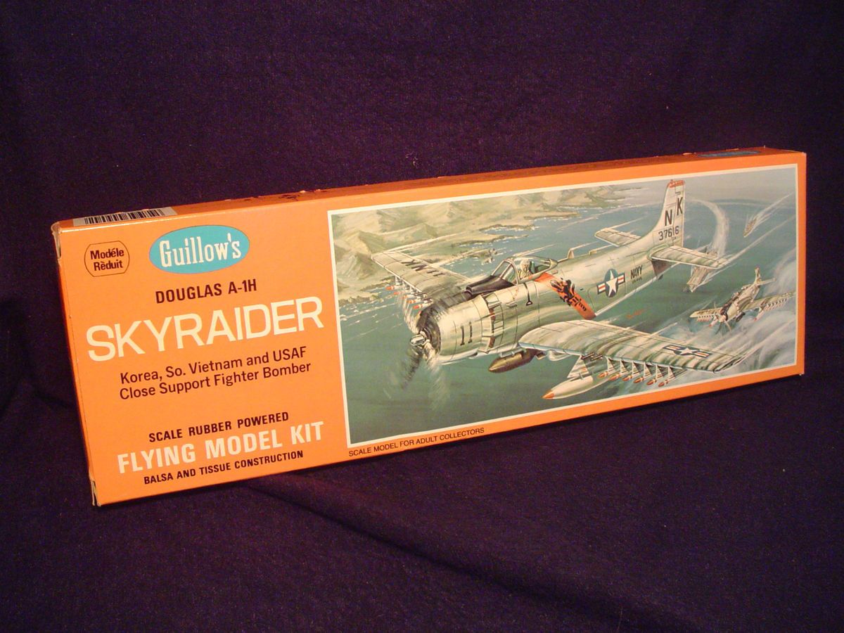 GUILLOWS DOUGLAS A 1H SKYRAIDER FLYING MODEL KIT