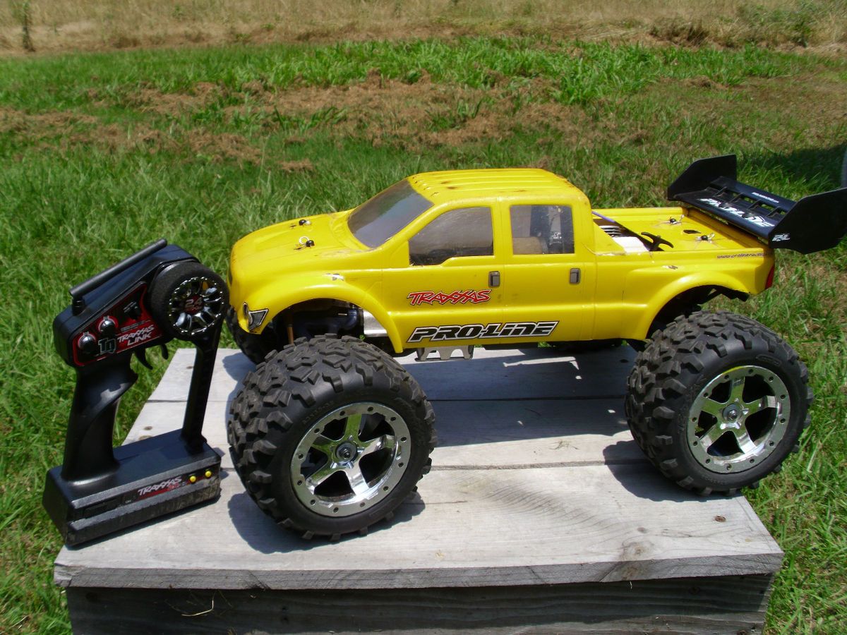 Traxxas Revo 3.3 (#5309) Nitro 4WD Clean, Fast, RTR (Bonus with Buy it