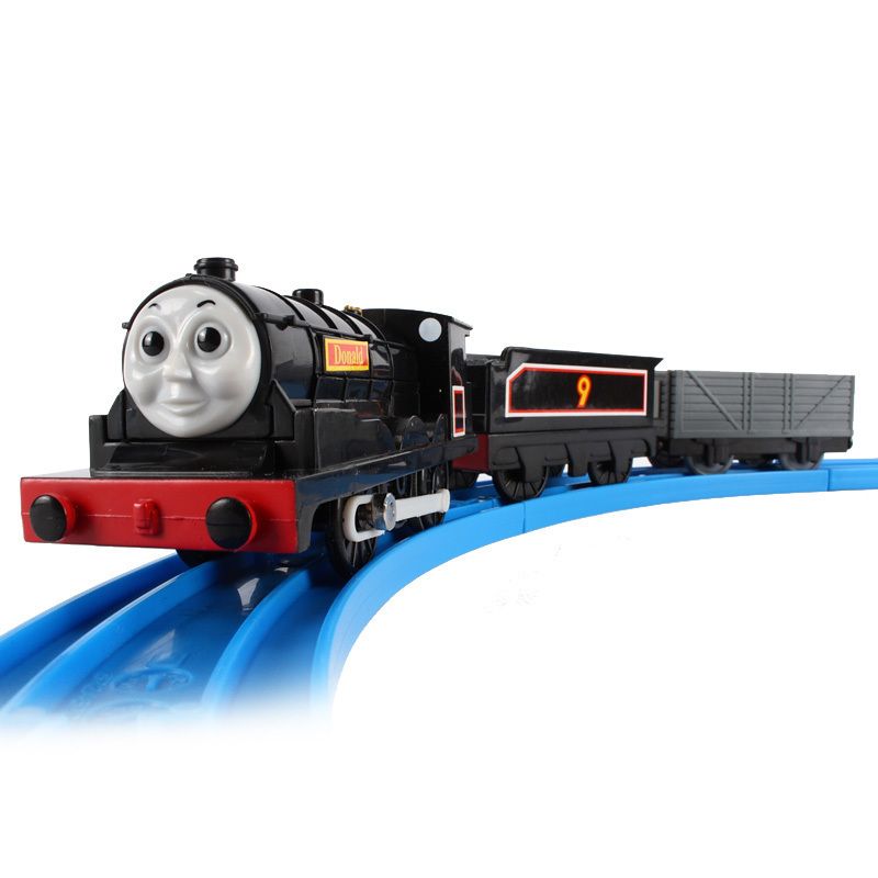 TRACKMASTER HIT THOMAS MOTORIZED ENGINE DONALD W 2 TRUCKS 65245