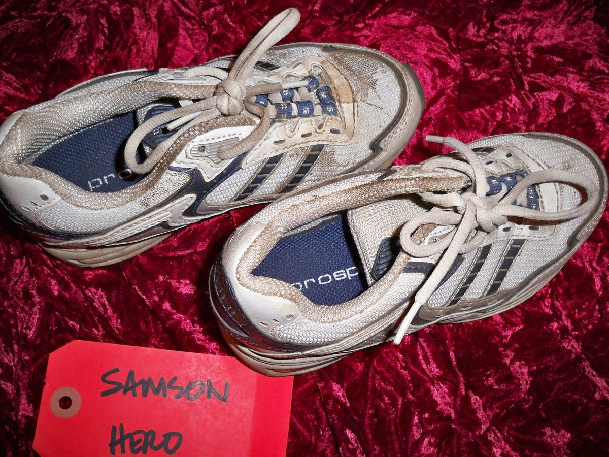 Elizabethtown Sampsons Screenused Prospirit Tennis Shoes Movie Prop