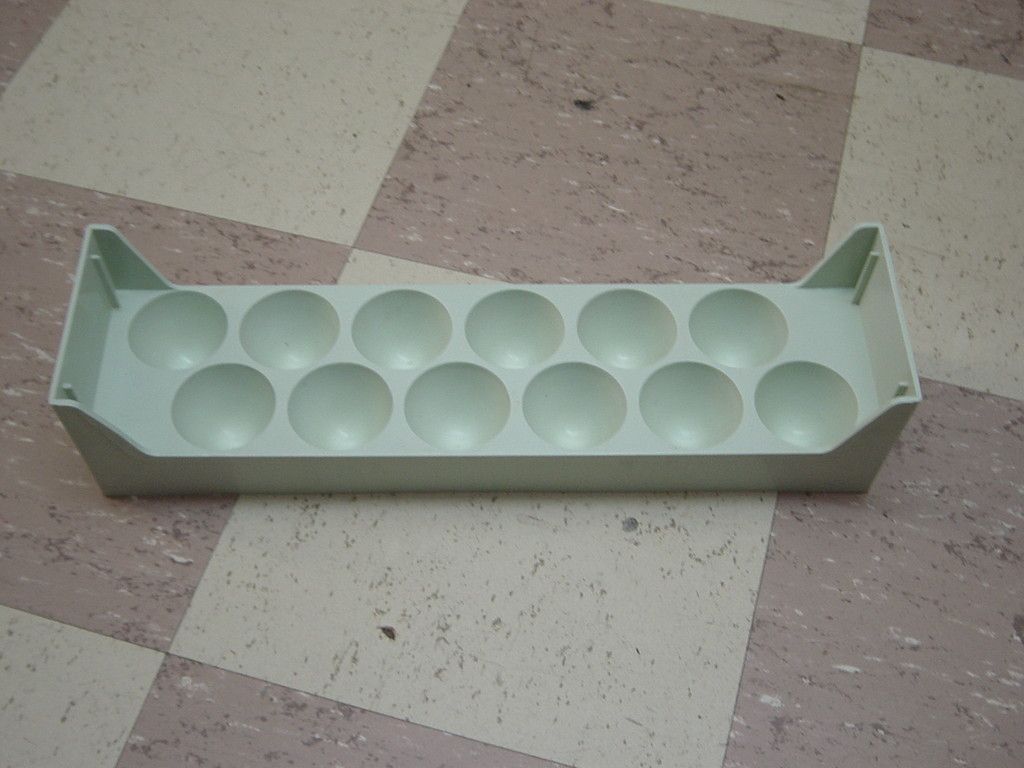 Kenmore Refrigerator Egg Container Part 522567 843459